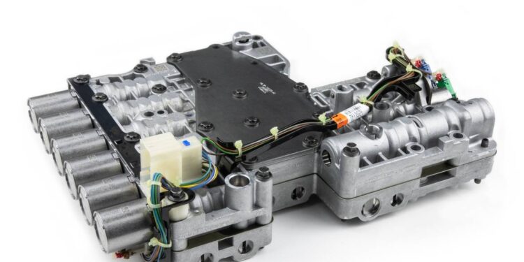 Precyzyjna regeneracja zaworów w skrzyni biegów przywraca płynność zmiany przełożeń podczas jazdy